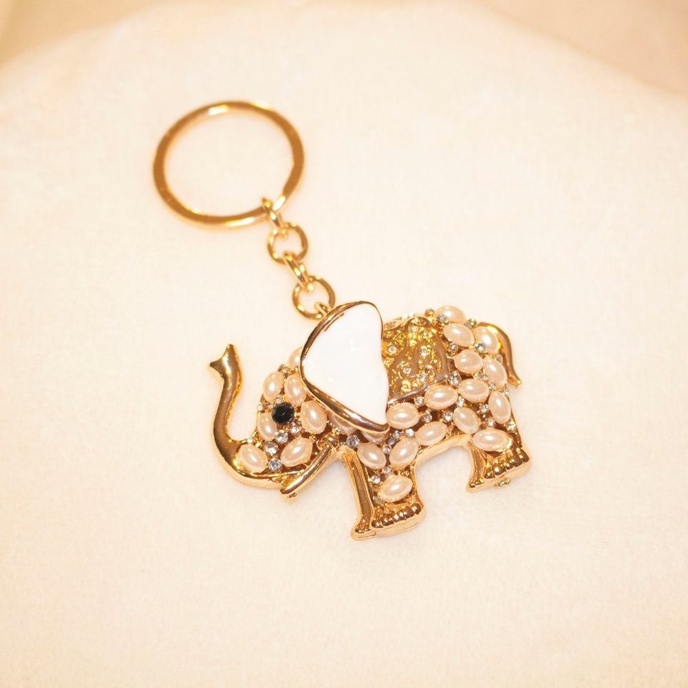 Iridescent Pearl Gold Tone White Enamel Good Luck Elephant Keychain Purse Charm